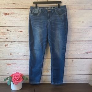 Hydraulic "Nolita" Mid Rise Curvy Skinny Jeans